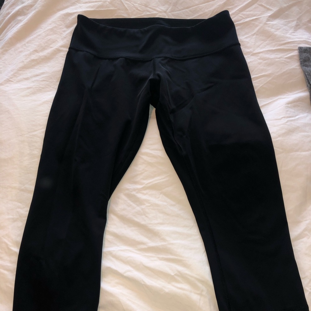 Lululemon black wunder unders